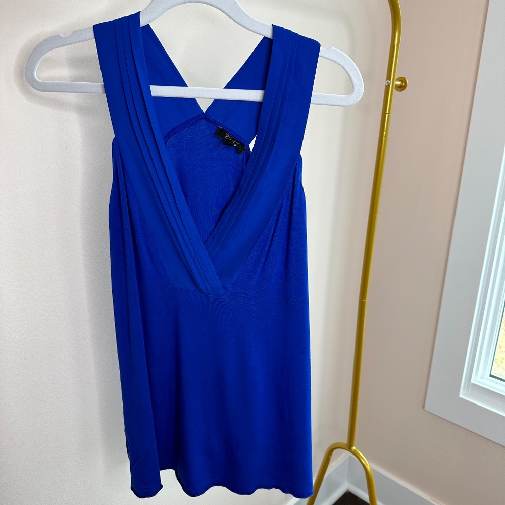 CUPIO WOMENS HALTER STYLE TOP BLUE SZ L PLEATING DETAIL ON V NECK AND STRAPS